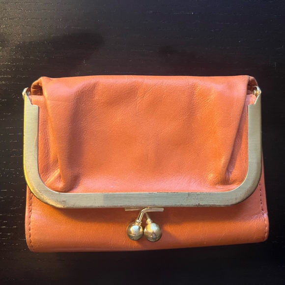 Hobo Wallet - Picture 1 of 2